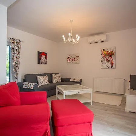 Seaside House בית נופש *